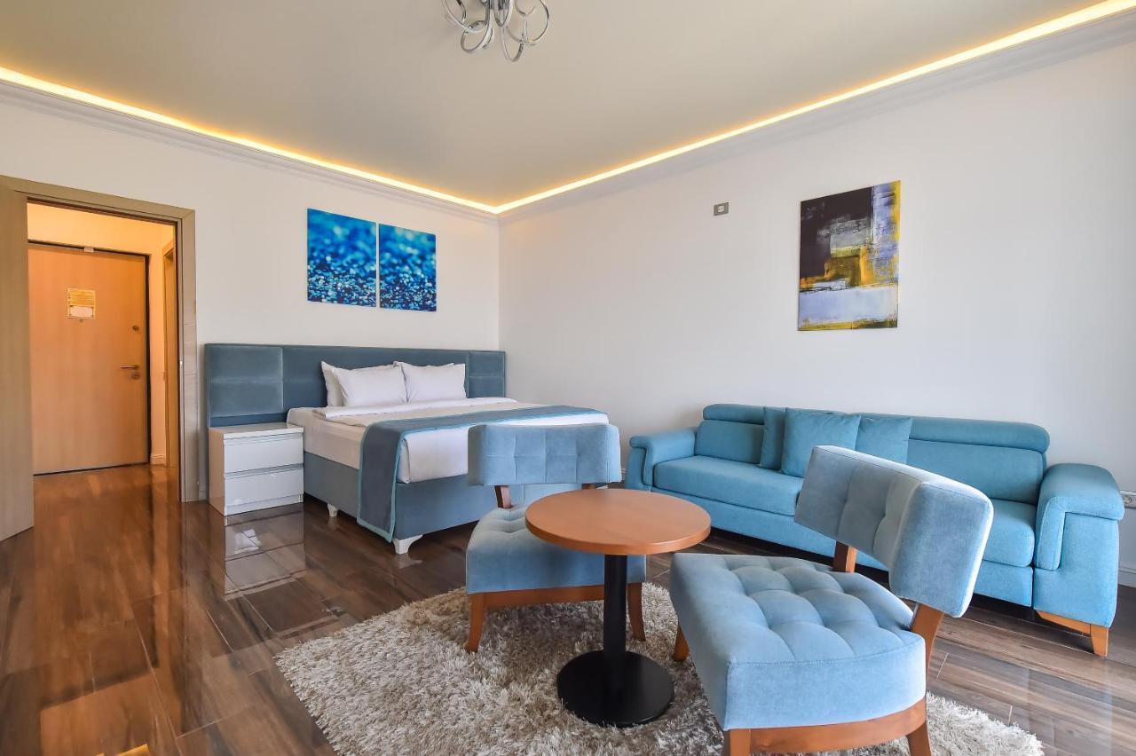 White Tower Private Apartment Beach View Mamaia Buitenkant foto
